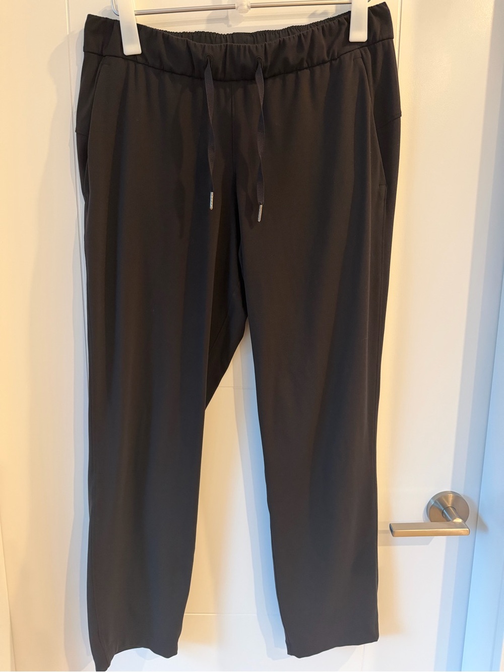 Lululemon On The Fly Luxtreme — Size 8 (Black)